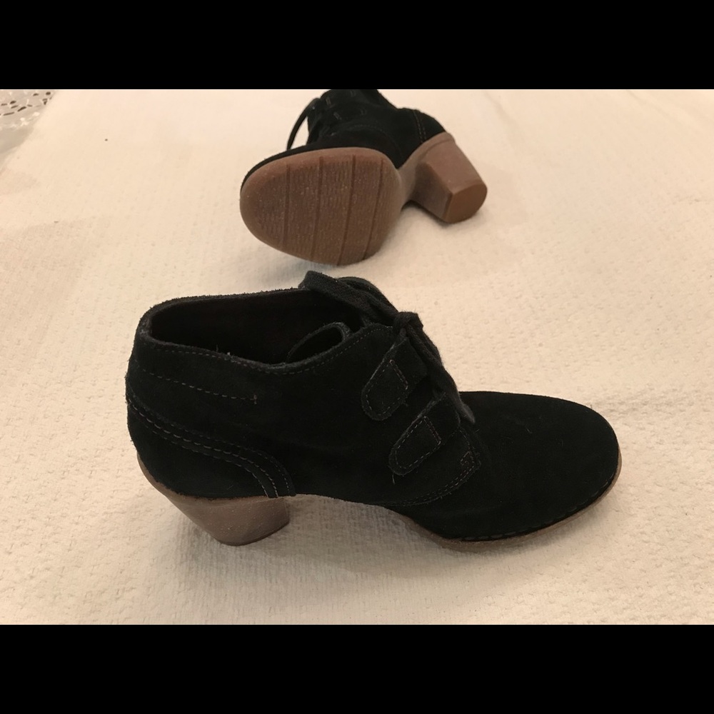 Black Suede boots - Picture 3 of 3